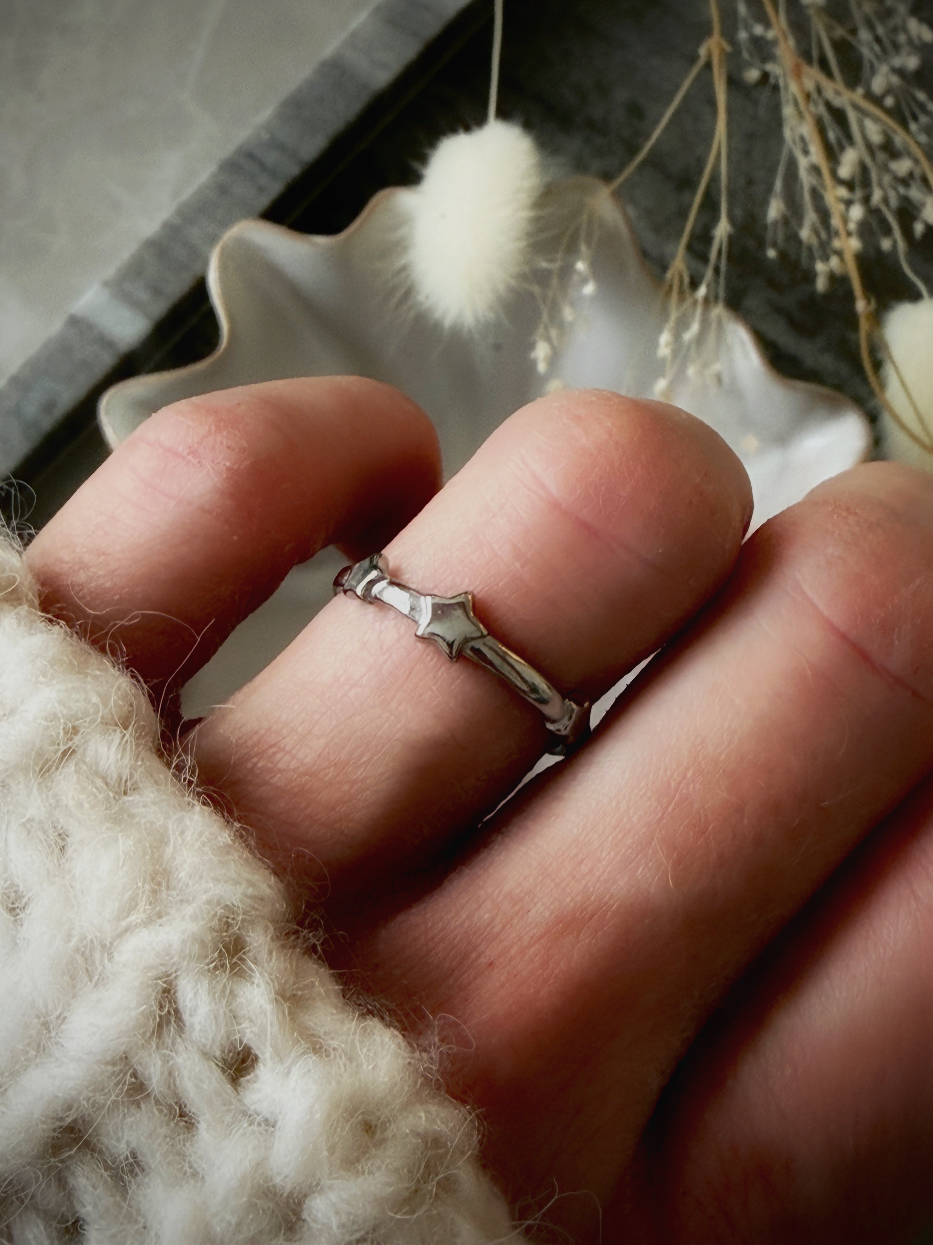 bone shaped victory ring ソロイスト ゴールド bone shaped victory ring ソロイスト ゴールド 公式【正規代理店