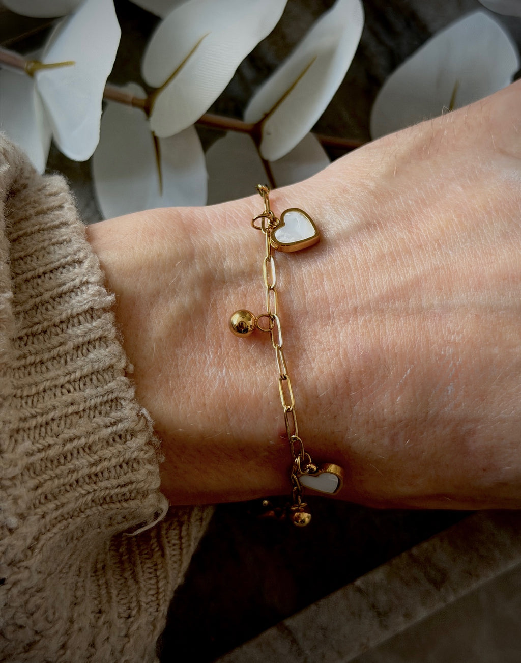 Armband “Heart Drops Pearlwhite”