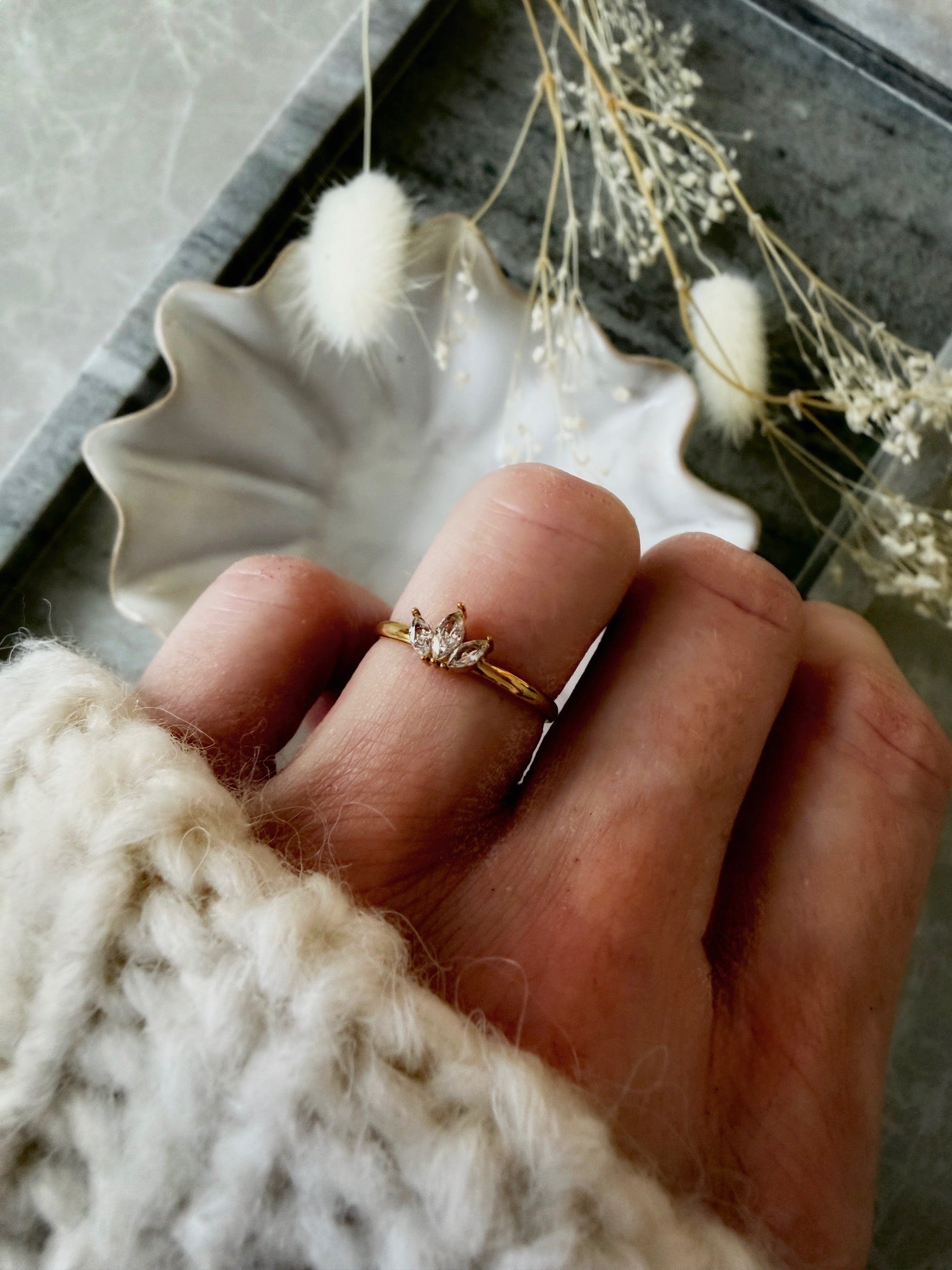 Ring "Crystal Petals"
