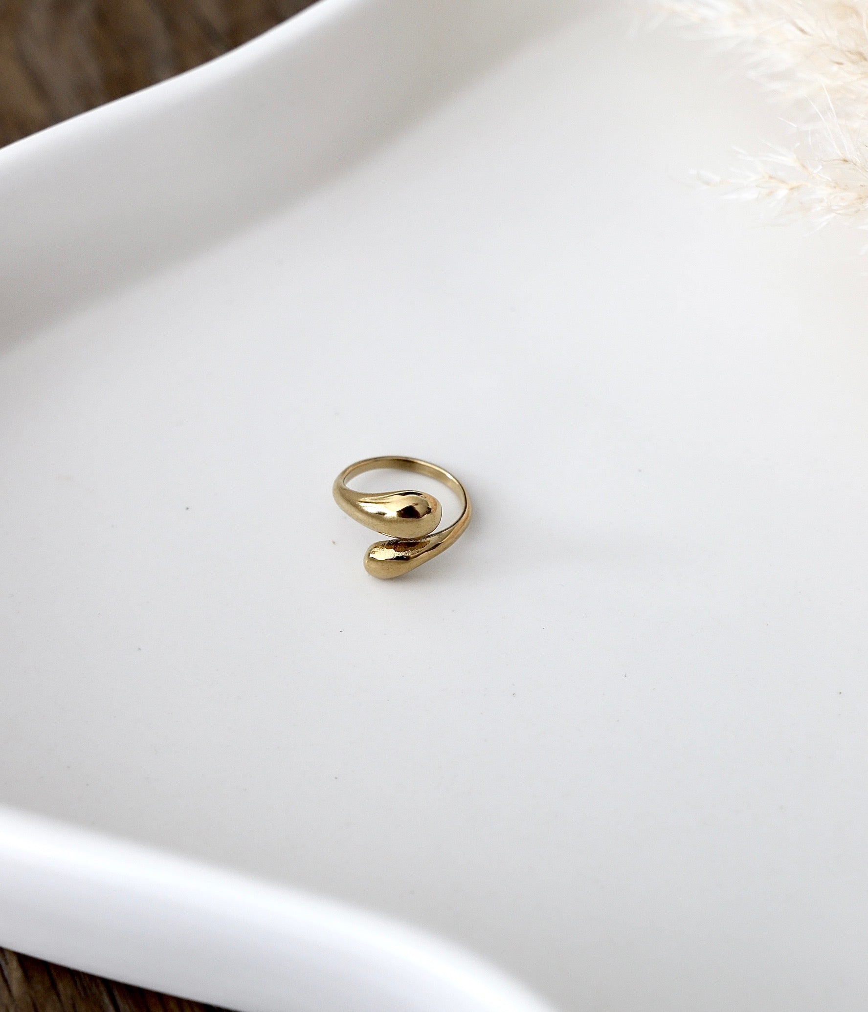 Ring „Liquid Flow“